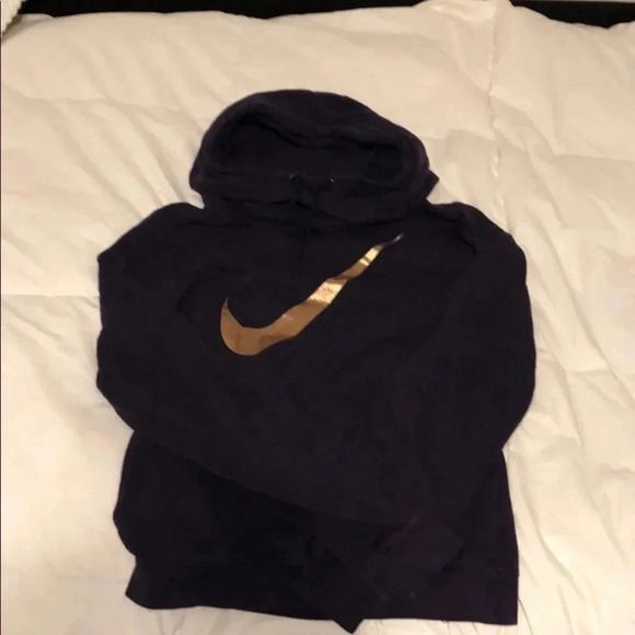 Women’s Nike Purple Hoodie - Picture 2 of 3